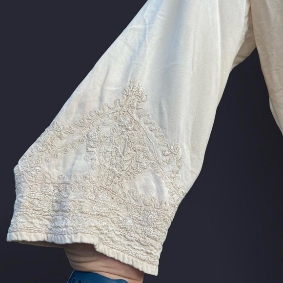 Solitaire Elegant Bohemian Women's Tunic - Picture 3 of 6